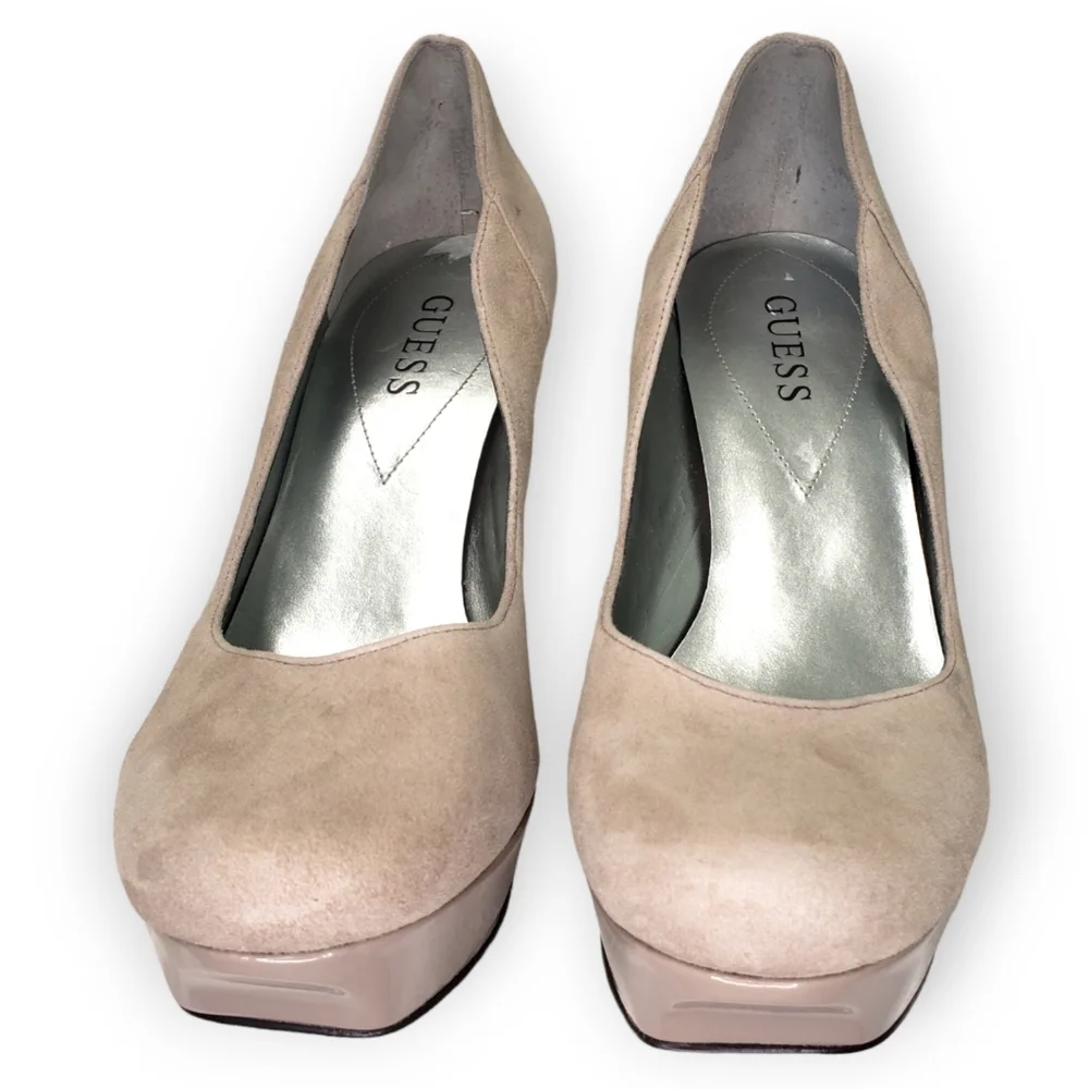 GUESS Suede & Patent Leather Platform Heels WGSHIRAH Size 8M Taupe